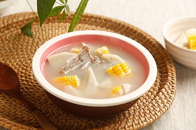 Japan豐滿極品老師Hp：日籍老師爆紅，獨(dú)特魅力引關(guān)注-1