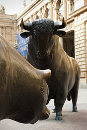 juliaann辦公室與黑人：職場歧視風(fēng)波：平等尊重何去何從-2