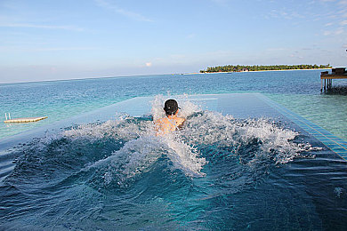 Chin公廁t0ⅰ1et美女溝：公廁新風(fēng)尚，Chin公廁成風(fēng)景-2