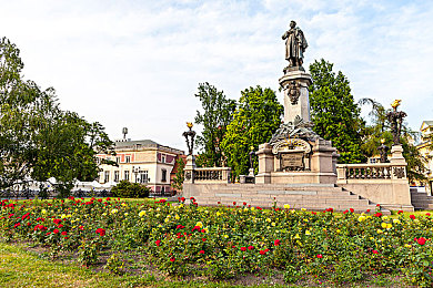 KTV小雪被男站著強(qiáng)啪了：KTV悲劇，安全警鐘長鳴-3