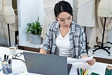 天天干天天玩,快節(jié)奏生活，娛樂(lè)成常態(tài)？揭秘“天天玩”背后的秘密-1