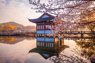 3D裸體啪啪 H手游：3D手游新體驗(yàn)，身臨其境刺激玩-1